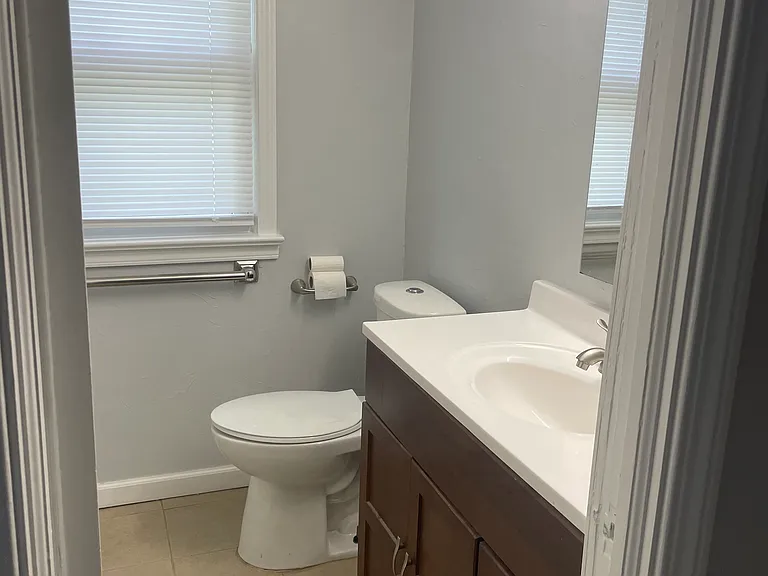 1241 Orchard Heights Dr — Photo 9