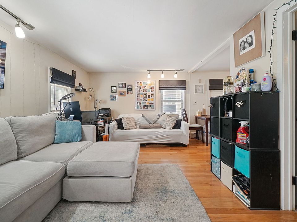 1st image of 46 Humbert St #1