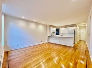 322 E 34th St #3D, New York, NY 10016