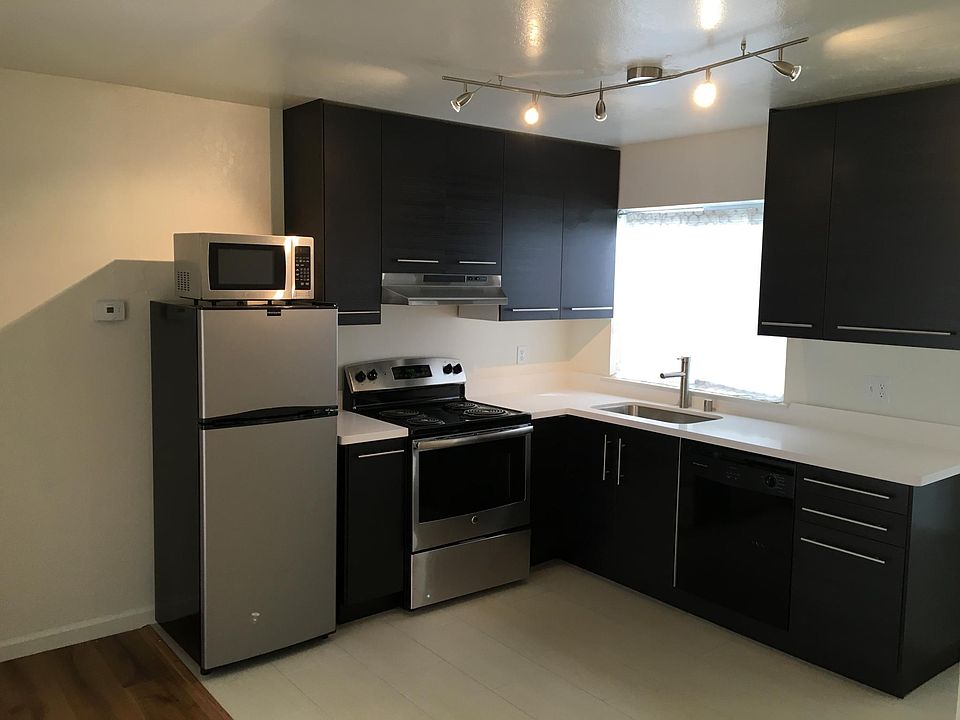 2nd image of 1314 43rd Ave APT 2