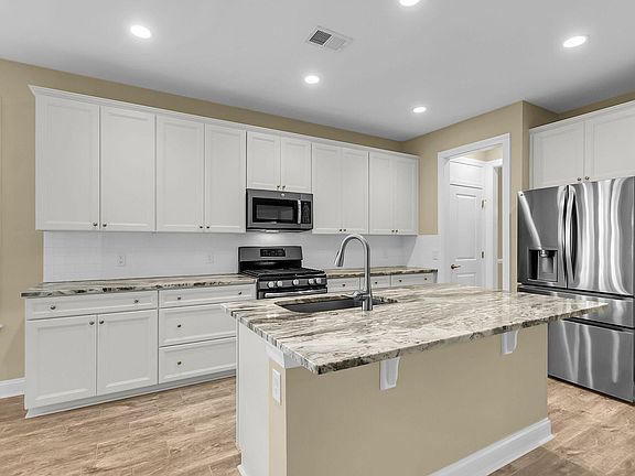 5th image of 3062 Cross Vine Ln