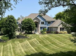 W272N6892 Stonehouse Dr, Lisbon, WI