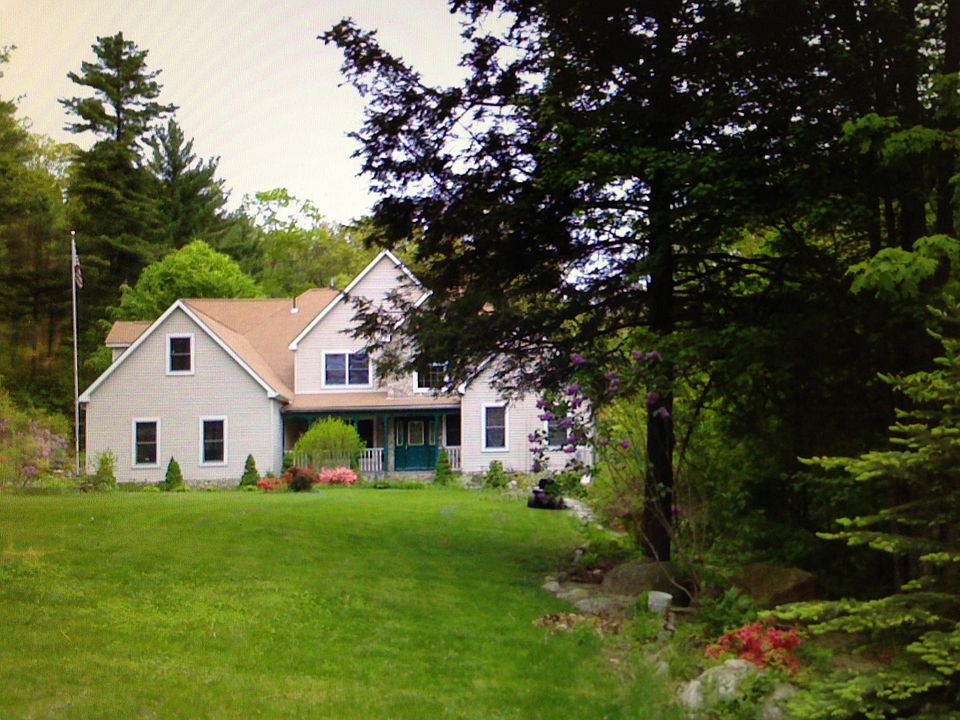 2nd image of 420 Monson Rd