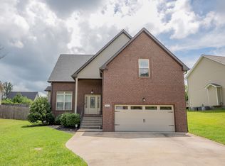 1843 Deerstand Dr, Clarksville, TN 37042