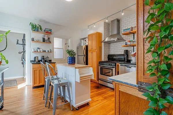 Building Photo - 77 Columbus Ave #1