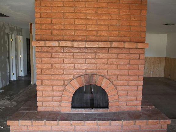 2nd image of 6402 W Ellis Dr