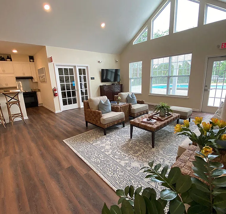 Sunnybrook Pointe