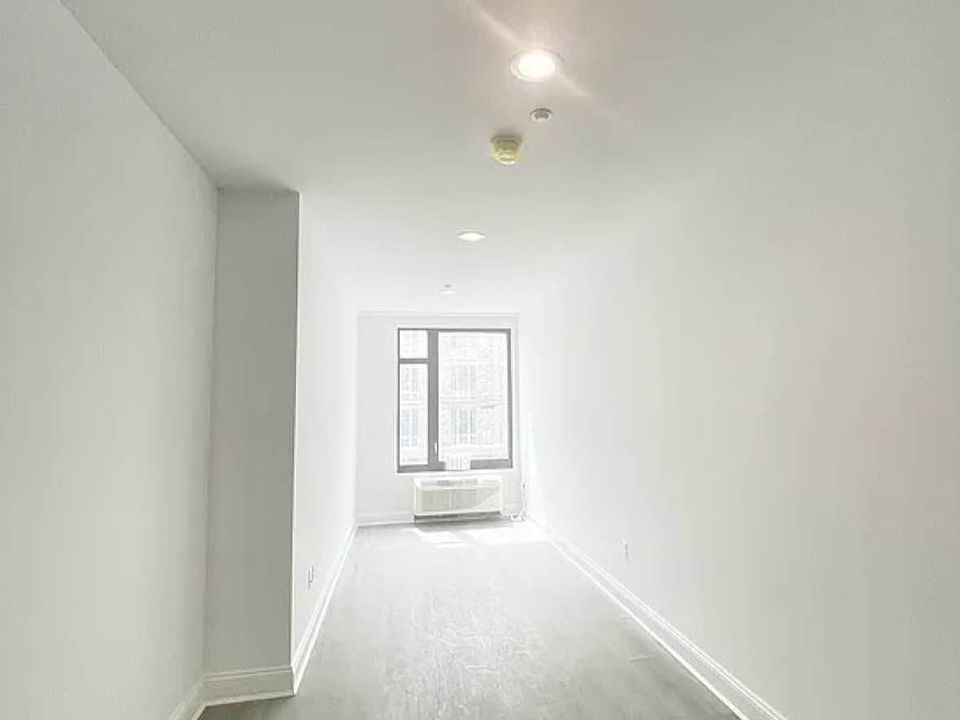 2nd image of 30-12 21st St #3A