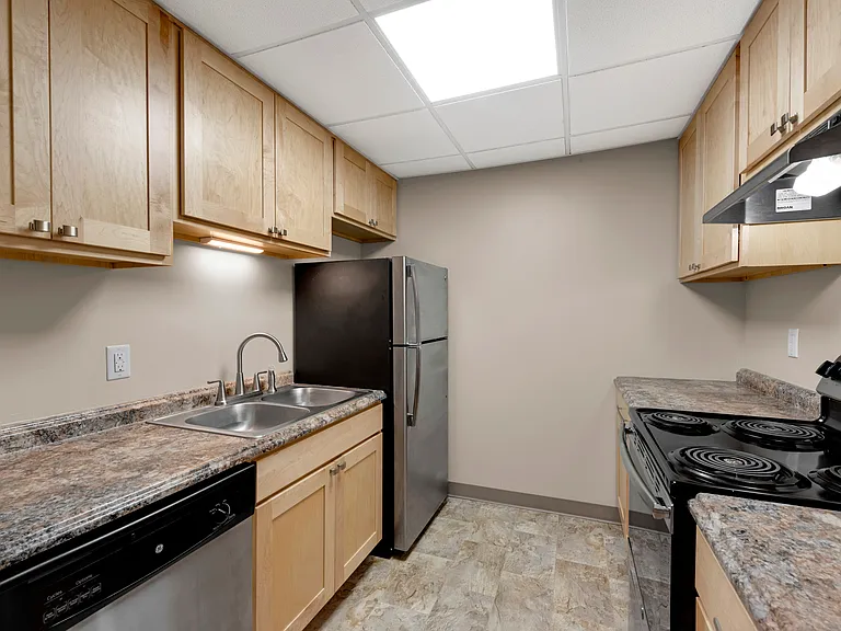 Oakwood Apartments — Photo 45