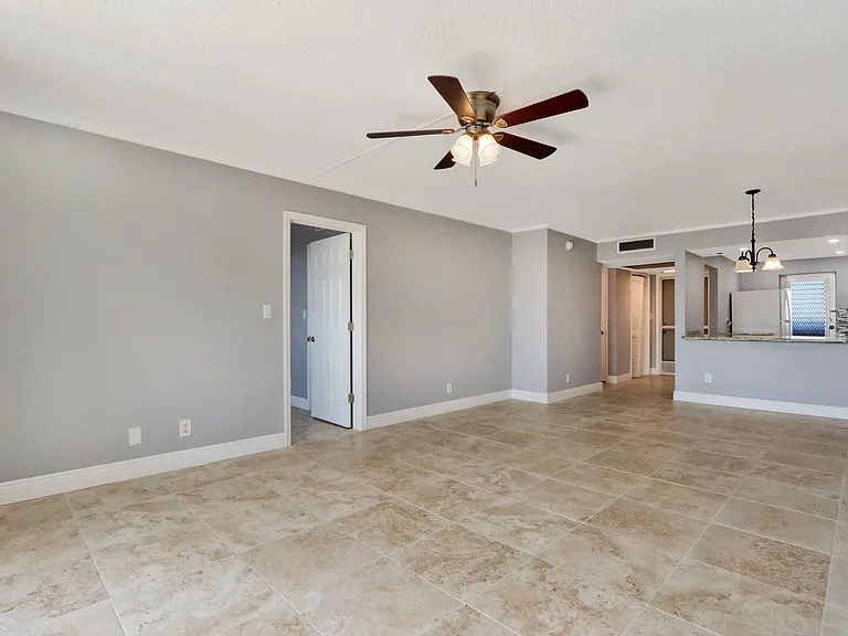 4500 N Federal Hwy #316B — Photo 3