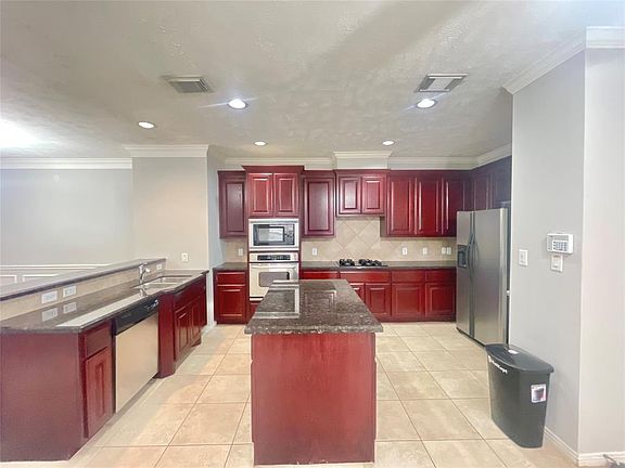 5th image of 1622 Cohn St