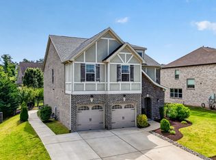2307 Stockwood Trl, Thompsons Station, TN 37179