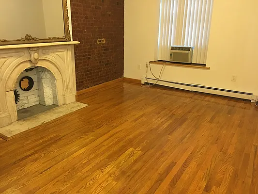 Rented by Century 21 New Golden Age Realty | media 4