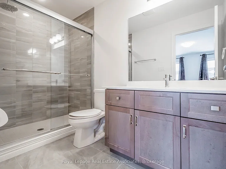 3981 Crown St — Photo 23