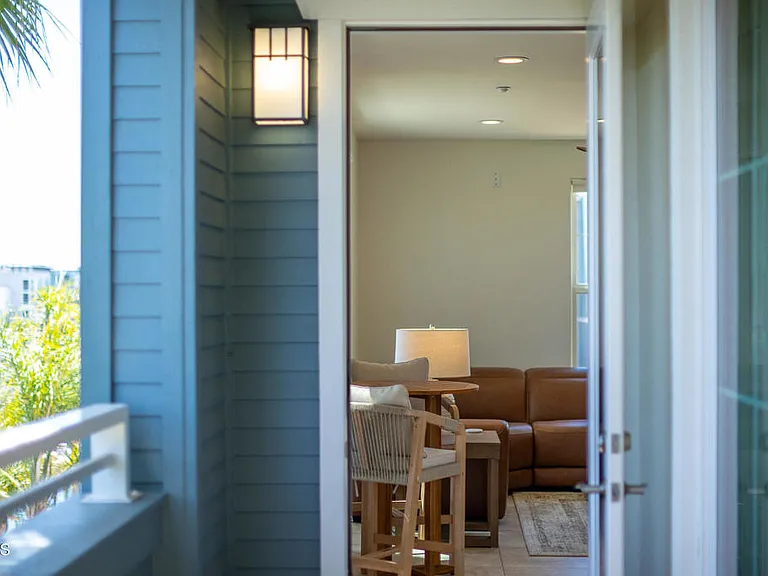 1538 Seabridge Ln — Photo 25