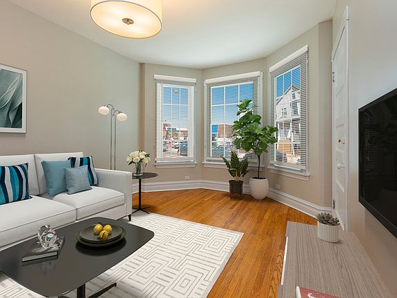 2nd image of 3042 N Kedzie Ave #1