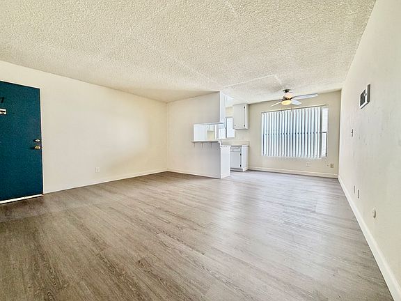 2nd image of 3070 Landis St #7