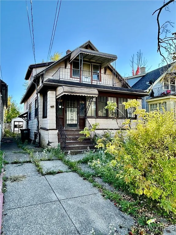 49 Thornton Ave photo 1