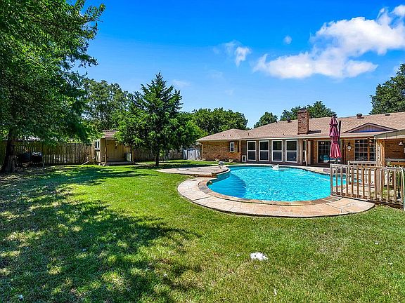 4th image of 234 Sandero Dr