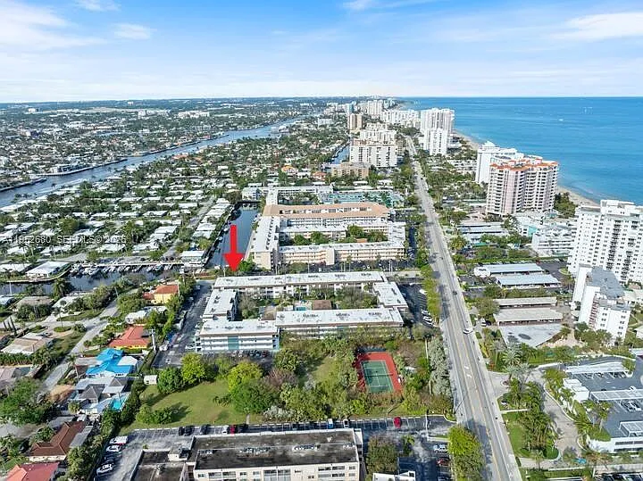 Gardens By The Sea Condo — Photo 4