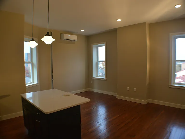 1323 Eutaw Pl #3R — Photo 4