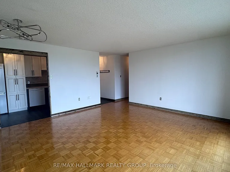 2400 Virginia Dr #510 — Photo 5
