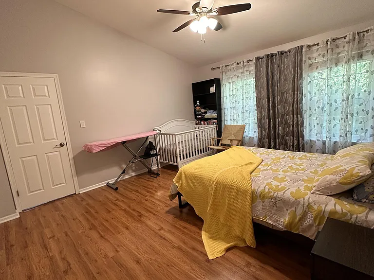 1073 Roseberry Ct — Photo 17