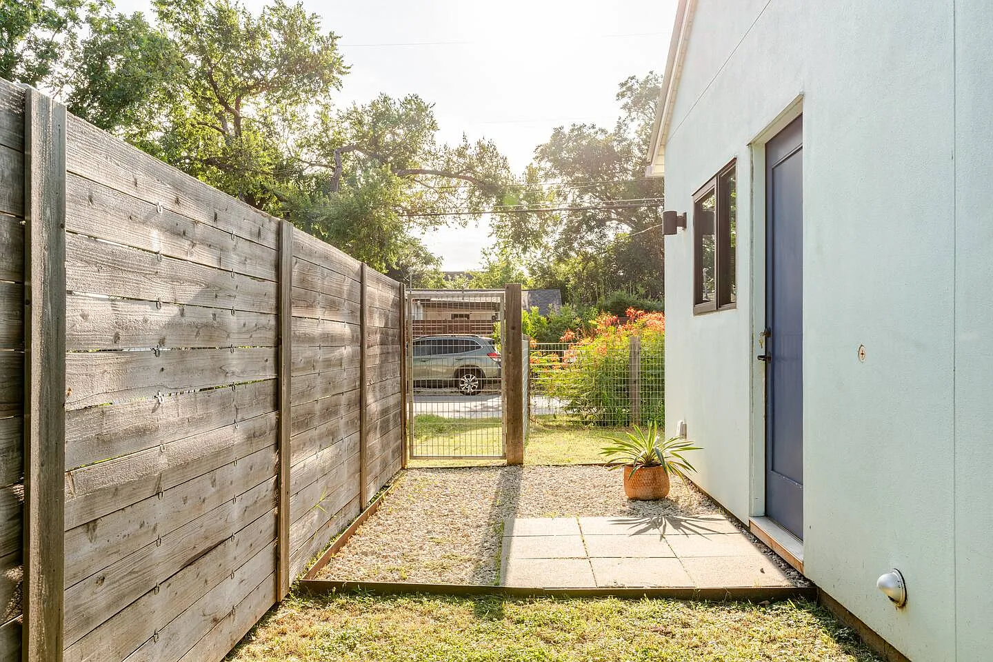 2 bed, 1.5 bath, 1000 sqft, $3,000 — Photo 3