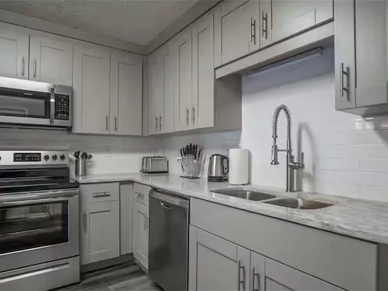 846 Park Pl NE — Photo 99