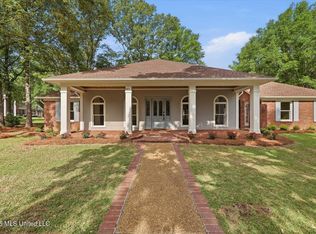 427 Autumn Oak Dr, Madison, MS 39110