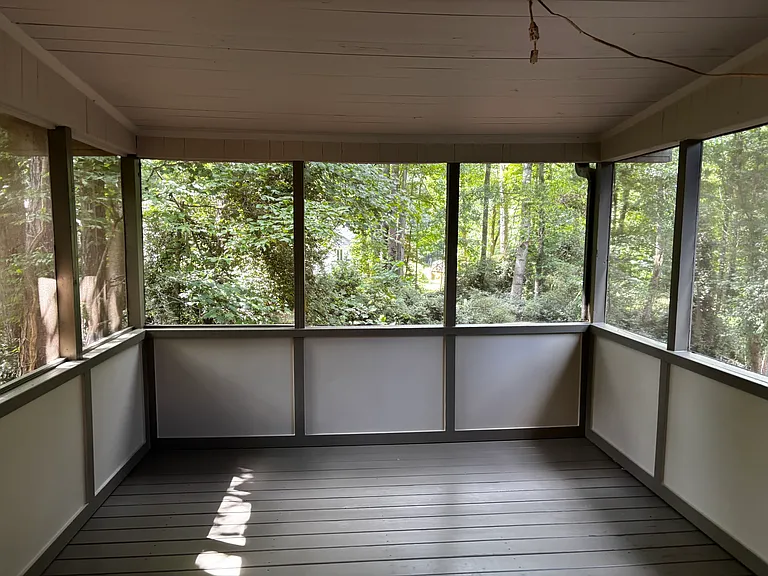 3713 Holland Dr — Photo 13