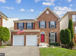 9946 E Hill Dr, Lorton, VA 22079