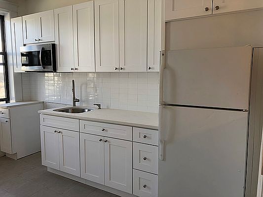 4th image of 34-22 42nd St #3R