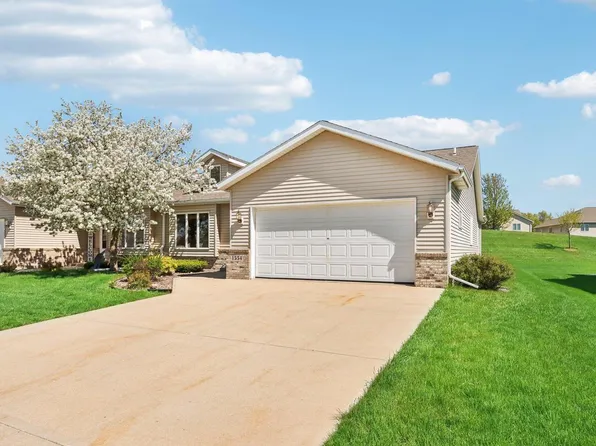1554 Bluebell DRIVE, Hartford, WI 53027