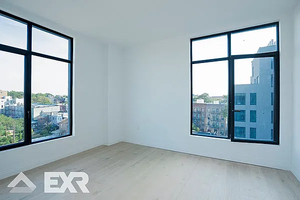 Bedroom, photo 1