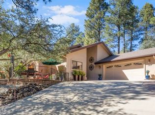 380 Laureleaf Dr, Prescott, AZ 86303