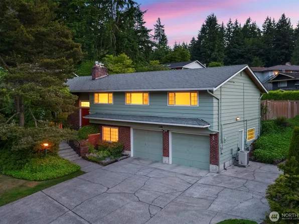 19219 51st Avenue NE, Lake Forest Park, WA 98155