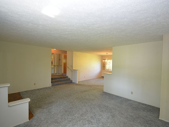 2nd image of 5534 Goldcrest Dr