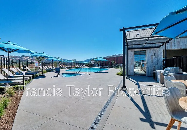 27778 Heritage Ln — Photo 24