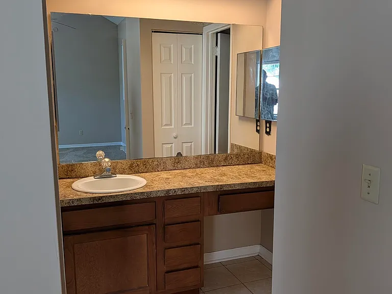8175 Dunbarton Ct — Photo 9