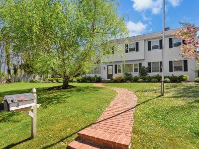 4 Hampton Harbor Rd, Hampton Bays, NY, 11946
