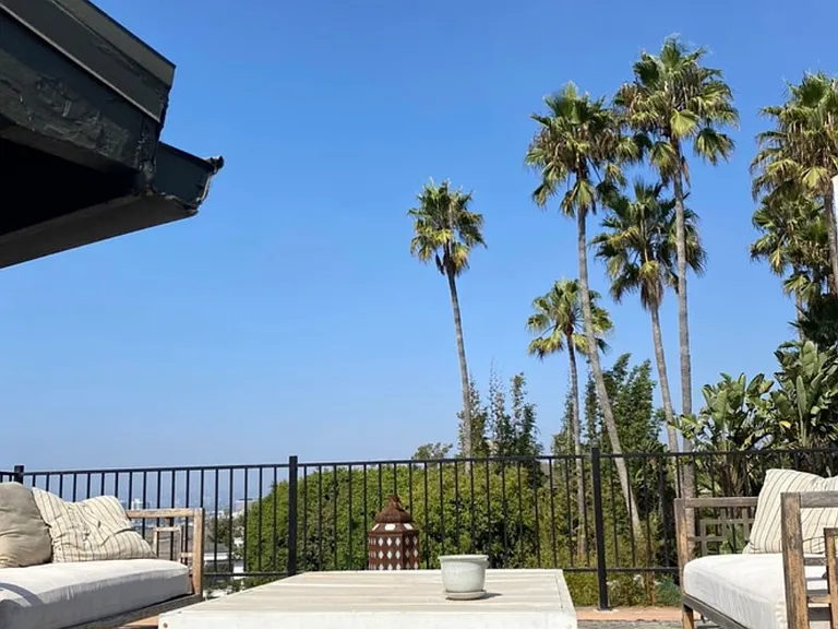 8180 Billowvista Dr #1 — Photo 9