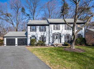 9113 Fall River Ln, Potomac, MD 20854