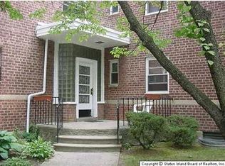545 Castleton Ave APT 1E, Staten Island, NY 10301