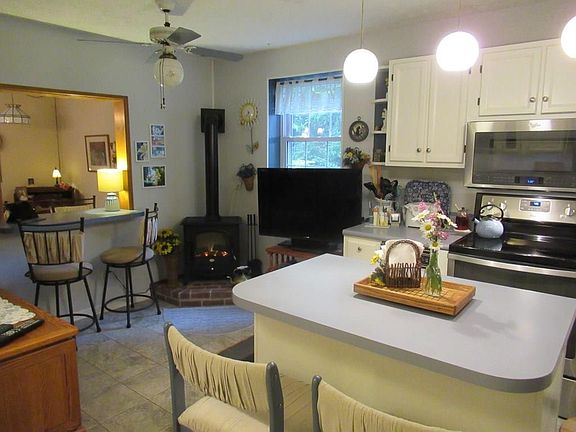 4th image of 1487 E Cedar Thorn Dr