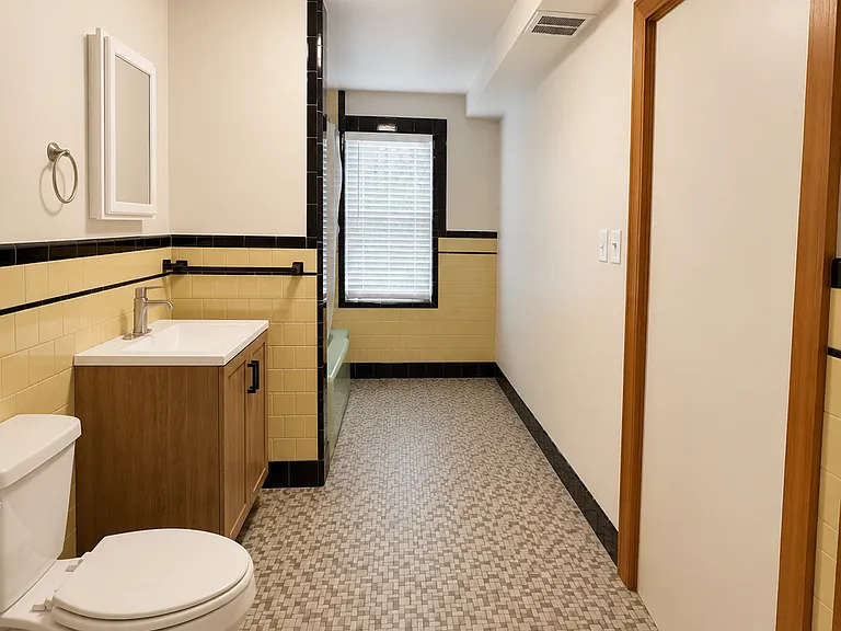 10 Pine St #1 — Photo 3