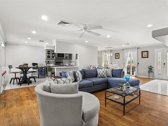 5th image of 4132 Pommard Dr