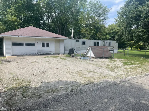8524 W Pleasant View Elm St, Fairland, IN 46126