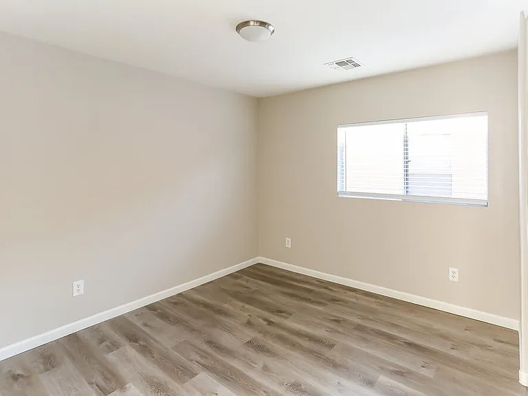 2519 W Romley Rd — Photo 12