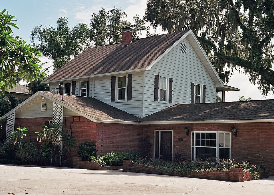 1st image of 3000 Lakeview Dr
